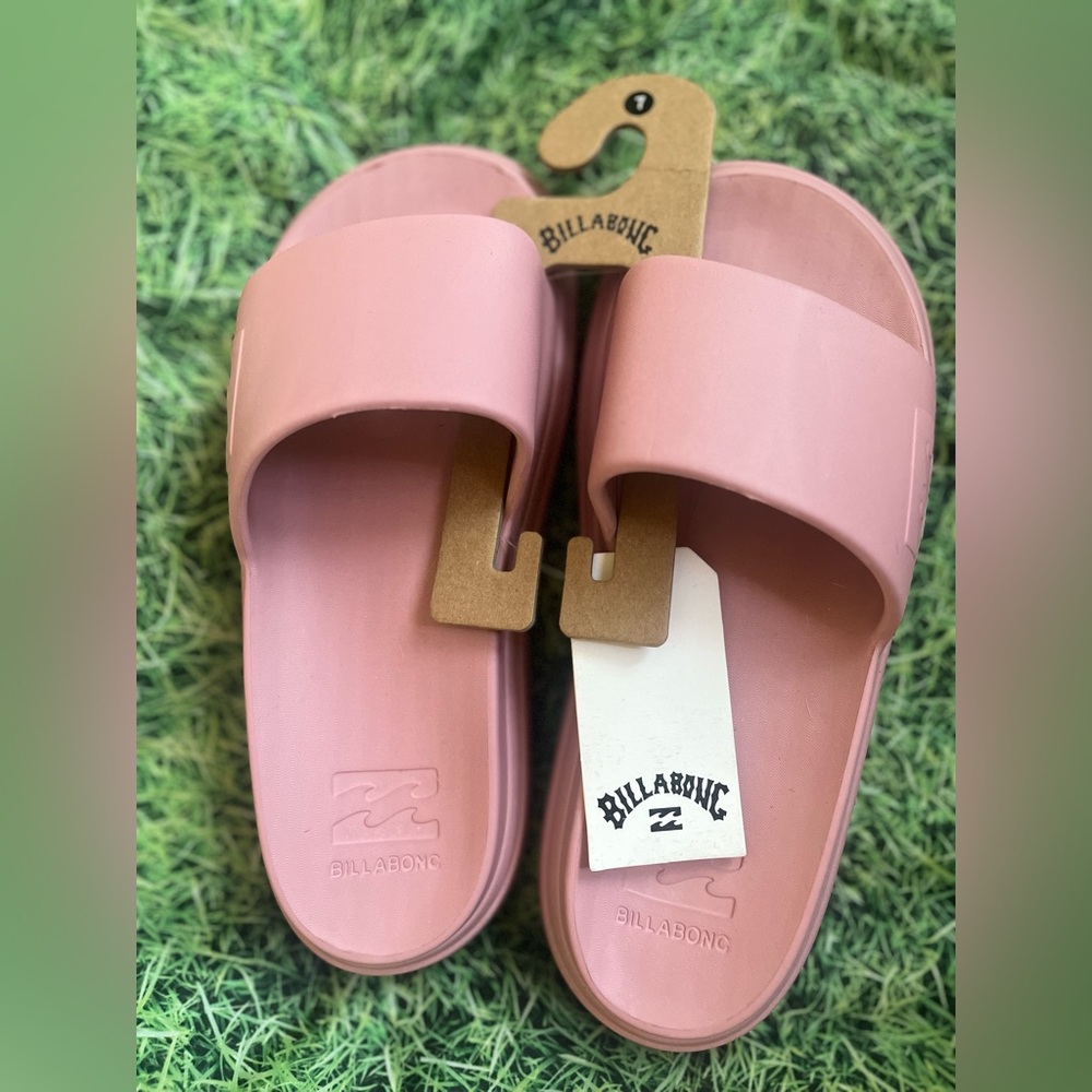 BILLABONG PINK CLOUD CUSHION SLIDES SIZE 7